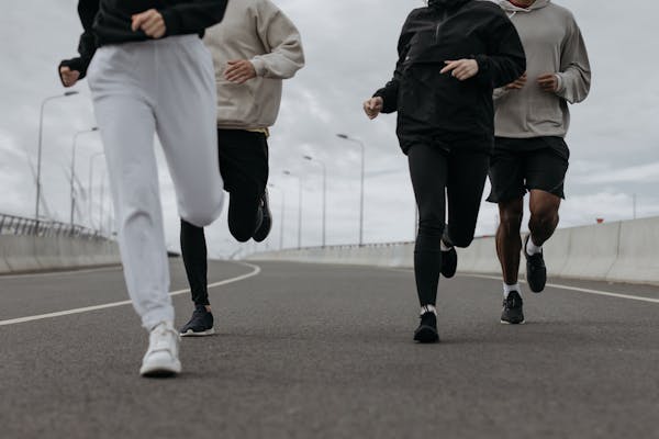 Lelah dengan HIIT? Coba LISS, Kardio Santai yang Gak Kalah Efektif!