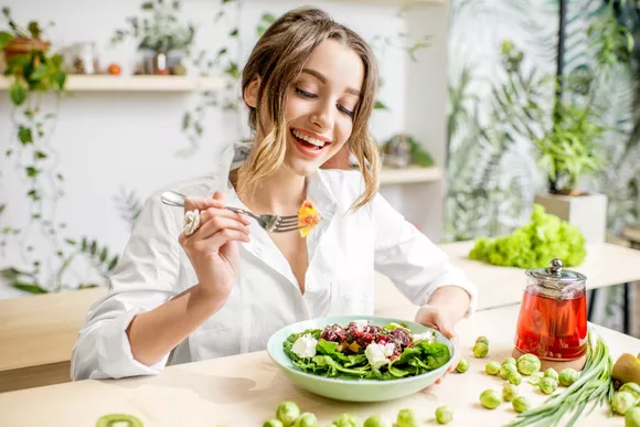 Diet Seimbang: Cara Sederhana Menjaga Berat Badan Ideal Tanpa Tersiksa