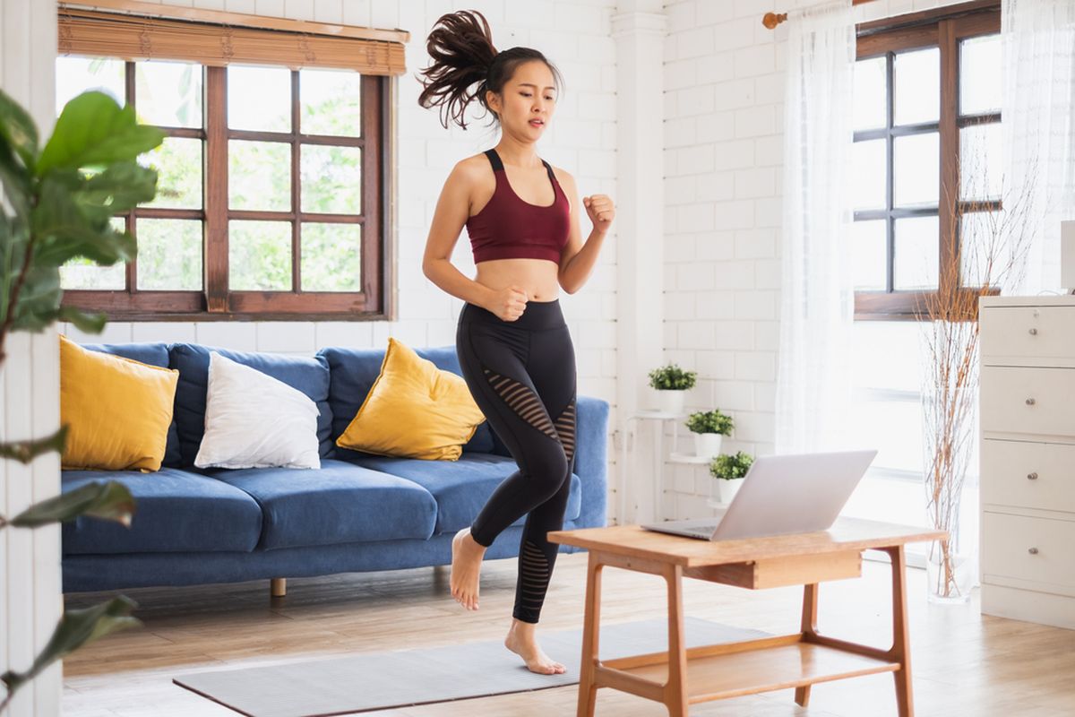 Apakah Olahraga yang Dilakukan di Rumah Memiliki Manfaat yang Sama dengan Latihan di Gym?