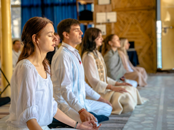 Memahami Meditasi sebagai Self-Care di Era Modern Lengkap dengan Cara Mengintegrasikannya