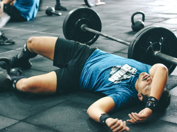 Tanda-Tanda Tubuh Kebablasan Saat Workout dan Cara Mengatasinya